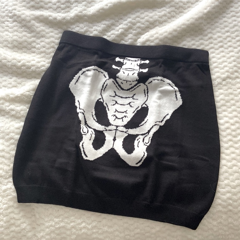 Skeleton mini skirt